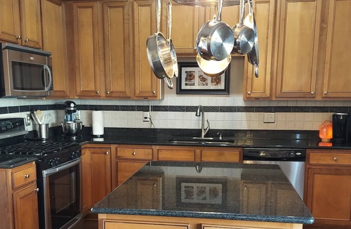 Cedar Mountain House | Himalayan Salt Retreat - 3Br 2.5Ba