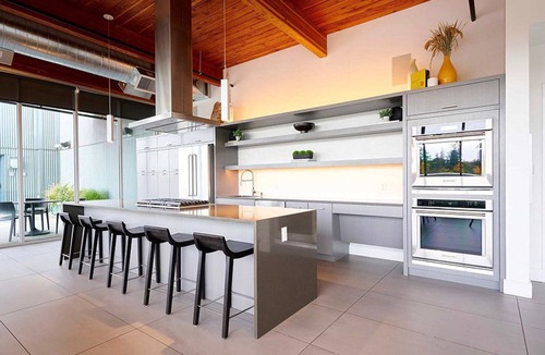 Wilburton Apartment | Hip Bellevue Studio w/ Gym & W/D, near Spring District, by Blueground