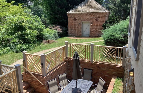 Warrenton Apartment | Historic 2-Bedroom in Old Town Warrenton, Virginia