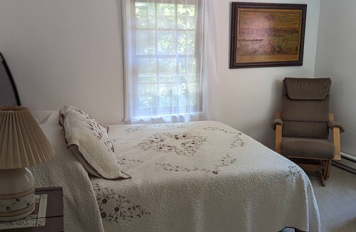 Aldie House | Historic Aldie Farmhouse near Middleburg and Wine Country