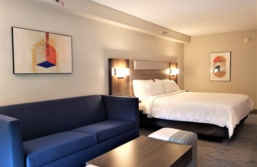Apex Hotel | Holiday Inn Express Apex - Raleigh by IHG
