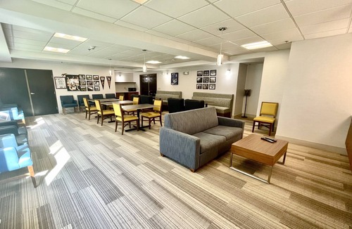 Houghton Hotel | Holiday Inn Express Houghton-Keweenaw by IHG