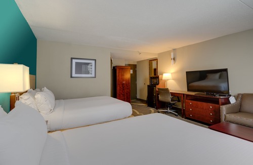 Camp Springs Hotel | Holiday Inn Express Washington DC East - Andrews AFB by IHG