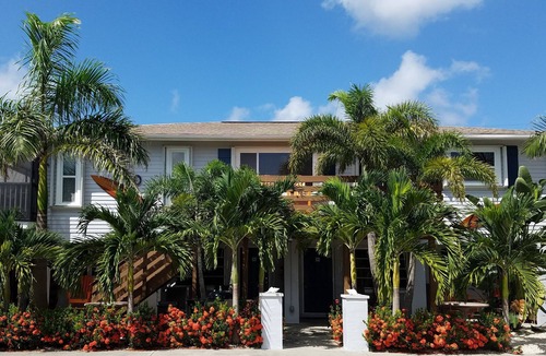 Englewood House | Home with adjoining Pool House! 12 Bedrooms 8 baths, TIKI Bar & Gathering room!
