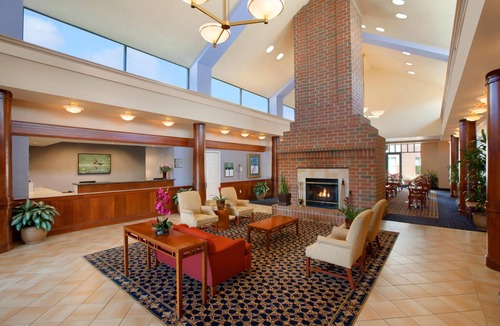 Merrifield Hotel | Homewood Suites by Hilton Falls Church - I-495 at Rt. 50