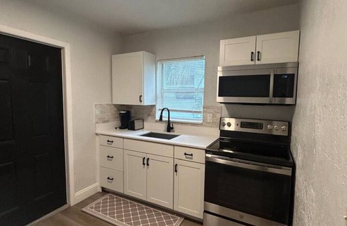 Pompano Beach Villa | Hospitals | BEACH | Trendy LUX Coastal Villa