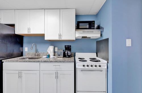 Myrtle Beach Apartment | Hosteeva Boardwalk Ocean-front Condo