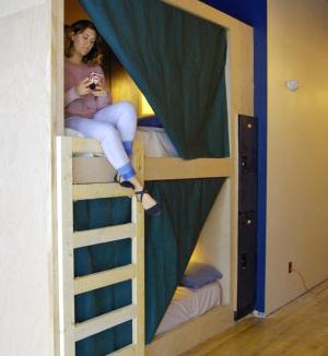 Downtown - Waterfront Hostel | Hostel du Nord