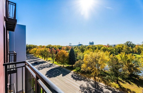 Boise Apartment | Hot Tub, King Beds, Coffee Bar, Balcony