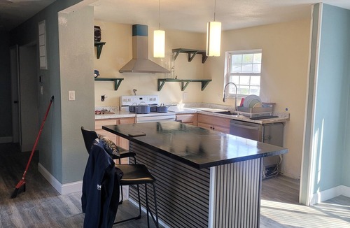 Seat Pleasant House | House with 2 bedrooms with private bathroom each room ready for you