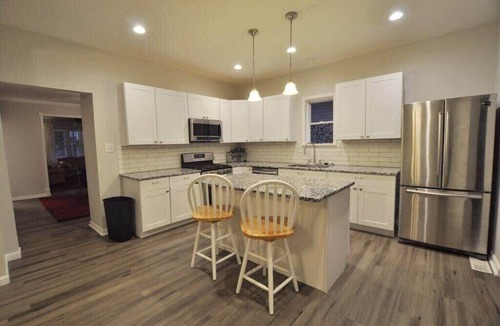 West Columbus House | Housepitality - Franklinton Manor - Spacious
