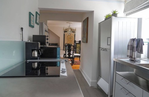 Baltimore Apartment | If you love living and being surrounded by Art and History