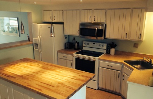 Rehoboth Beach House | In the Heart of Dewey Beach - just a short walk to the beach