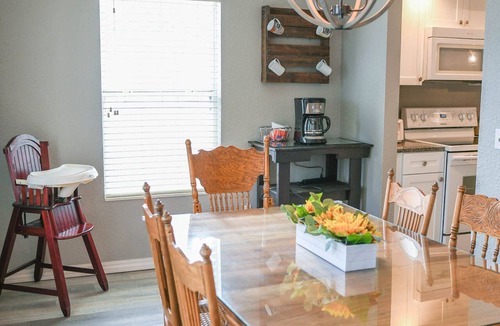Table Rock Condo | Indoor/Outdoor Pools, Golf, Pickleball, Fishing, Etc—Updated in Pointe Royale!