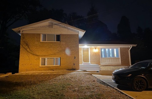 North Bethesda House | Inviting Bethesda Stay – Clean, Cozy & Convenient