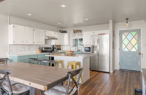 Manchester House | Irish Beach | Ocean Views, Hot-tub, Beach Access