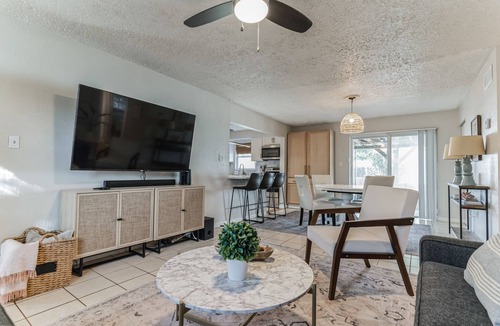 Merritt Island House | Island Retreat - Near Cocoa Beach & Port Canaveral - Rocket Launch Views