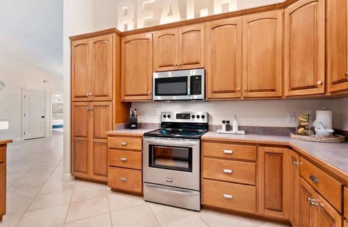 Del Real Townhouse Condo | Island Surf Beach House: 4B/2.5B House Close To Beach and Downtown Cocoa Beach