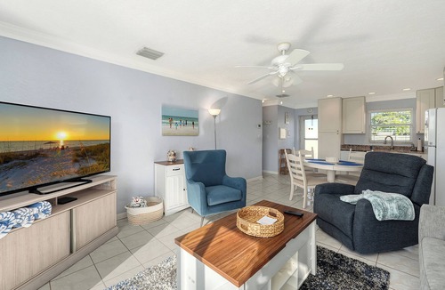 Siesta Key Villa | Jamaica Royale #40 - 3 Heated Pools on the Beach - One Ocean-Side!