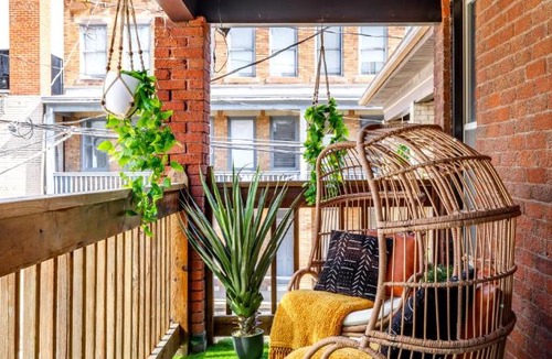 Short North House | Jungle House Boutique Suites - Short North & Convention Center
