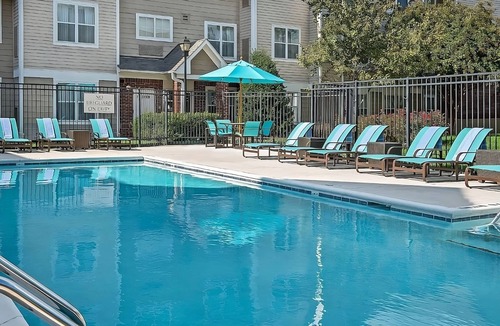 Morrisville Apartment | Just a quick drive to downtown Raleigh and Durham! With FREE Breakfast, Pool