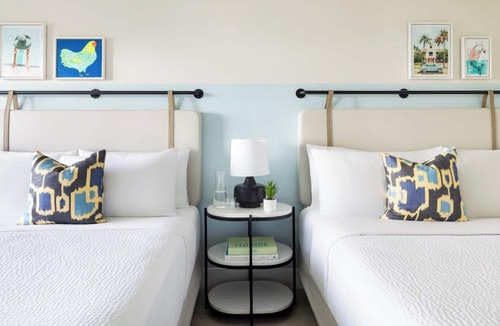 New Town Hotel | Kick Back in 3 Pool-View Rooms at Key West’s Blue Flamingo Resort