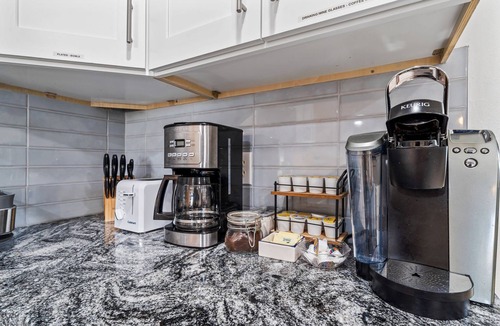 South Bradenton House | [Kids Favourite] Family Fun Oasis | Theatre, Heated Pool, Hot Tub & Arcades