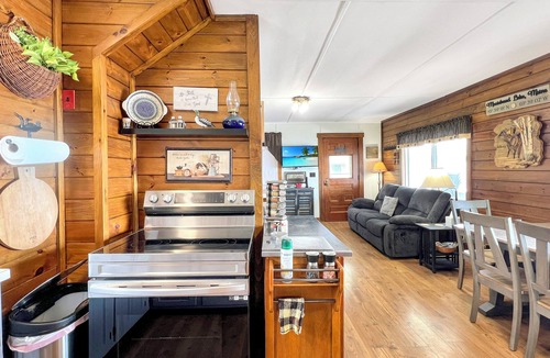 Northeast Somerset Cottage | Kineo Point (Waterfront on Moosehead Lake)