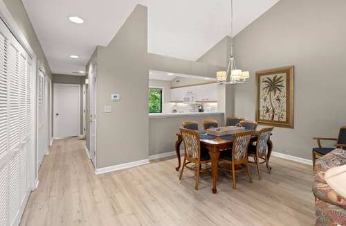 Arcadian Shores Villa | Kingston SJP 13D 2nd floor Villa w/pool/beach