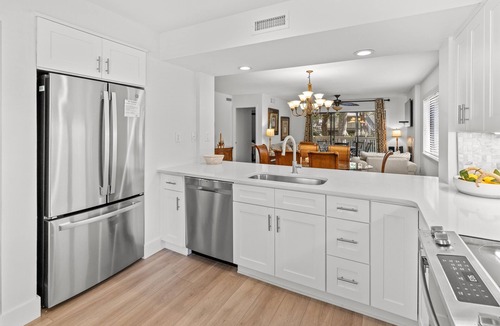 Arcadian Shores Villa | Kingston WHP 5C Ground level Villa w/pool/beach
