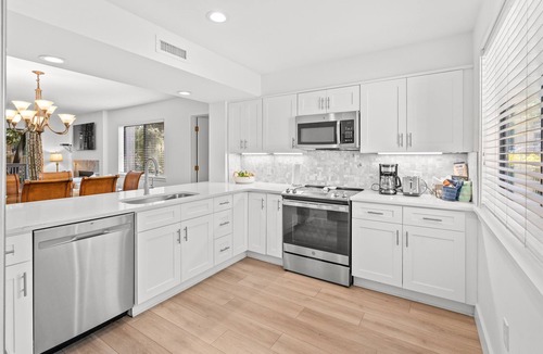 Arcadian Shores Villa | Kingston WHP 5C Ground level Villa w/pool/beach