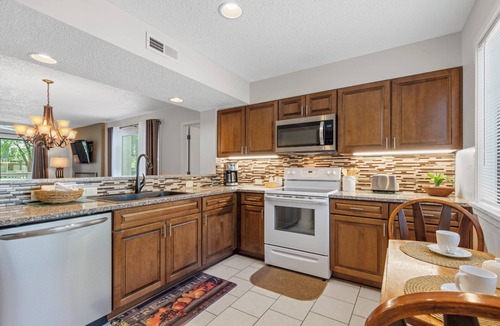 Arcadian Shores Villa | Kingston WHP 6C Ground level Villa w/pool/beach