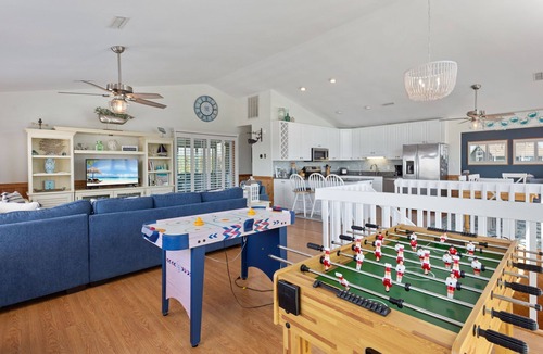 Ocean Hill House | La Ballena Cottage Dog Friendly Pool Ocean Views