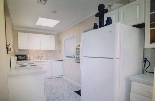 Edgewater House | LA CASA AZUL " 3 B.R. GULF ACCESS WATERFRONT HOME., Close To BEACH !"