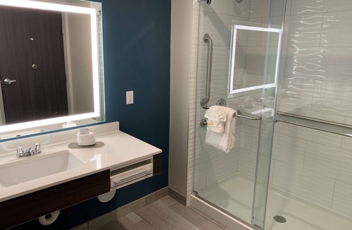 Holbrook Hotel | La Quinta Inn & Suites by Wyndham Holbrook Petrified Forest