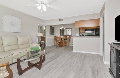 Brandon Condo | Lake Front - Corner Unit - 2 Bedroom 2 Bath