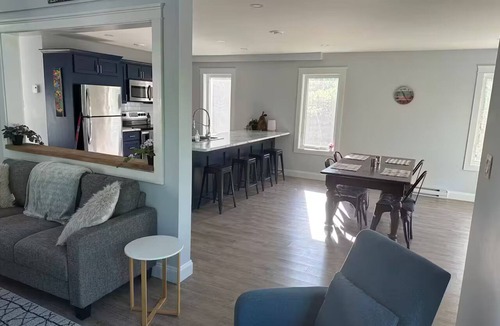Lunenburg County House | Lake house on Little Mush Mush