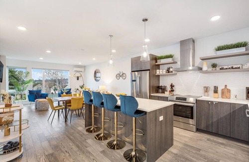 East Queen Anne House | Lake Union Rooftop, Sleeps 12, Parking & Sauna