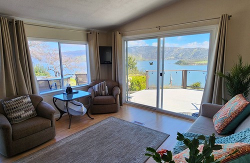Soda Bay House | Lake View Home with Community Pool in Riviera Heights