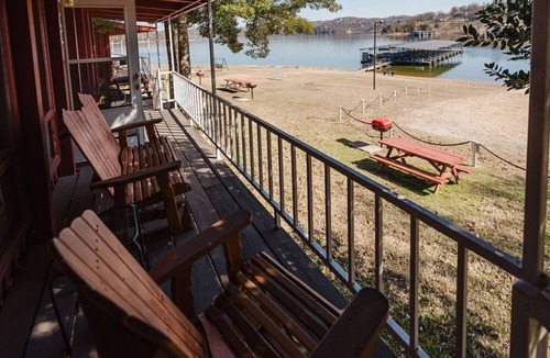 Blue Eye Cabin | Lakefront Cabin #5 - Steps from Table Rock Lake at Happy Hollow Resort