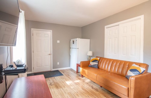 Killaloe Cottage | Lakepoint Cottage Resort