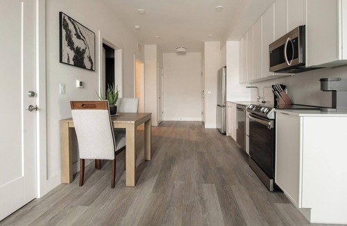 Cardozo Apartment | Landing | Amazing 1BD in Columbia Heights