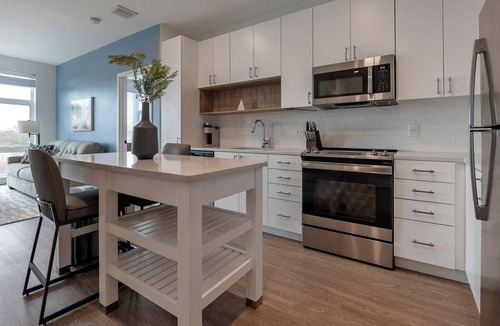 Old Town West Apartment | Landing | Amazing 2BD, Gym, Clubhouse