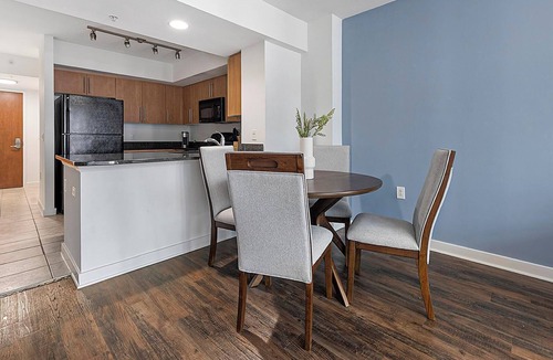 Navy Yard Apartment | Landing | Amazing 2BD, Courtyard