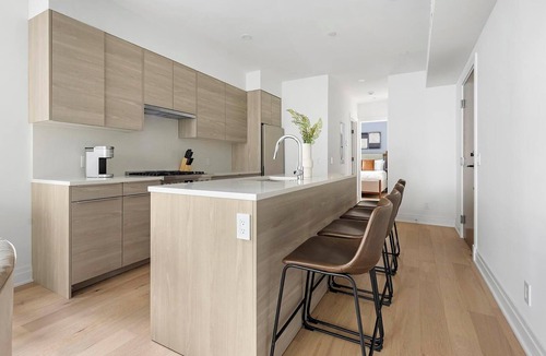 Mount Vernon Square Apartment | Landing | Amazing 2BD in Logan Circle
