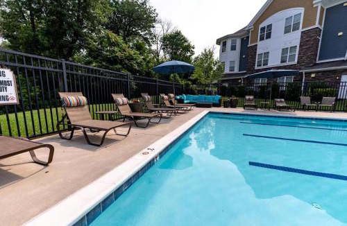 Frederick Apartment | Landing Apartments - Prospect Hall