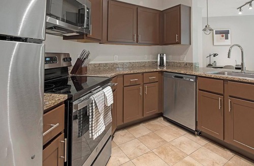 Chillum Apartment | Landing | Beautiful 1BD, Courtyard, Clubhouse