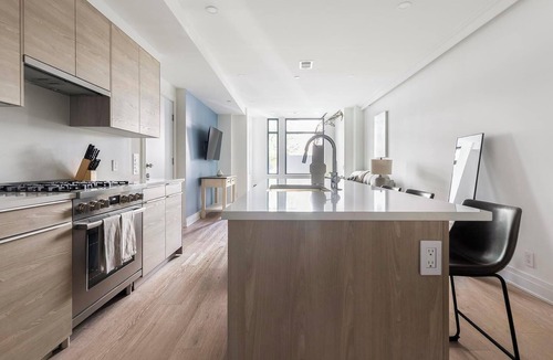 Mount Vernon Square Apartment | Landing | Stunning 1BD in Logan Circle