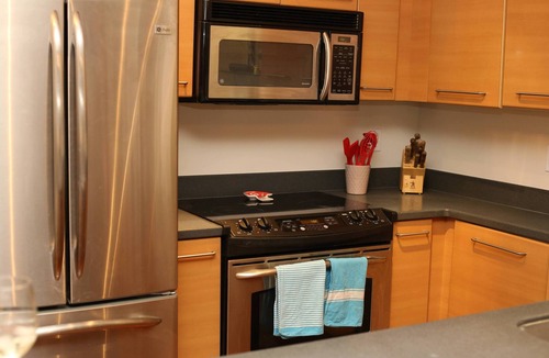 Broadway Condo | Large 1-bedroom in amazing Capitol Hill neighborhood with secure parking & dog+