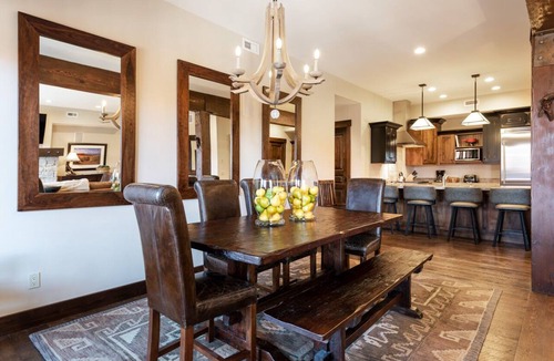 North Park City Condo | Last-Minute Savings! Ski Access, On-site Chair Lift and Hot Tub!